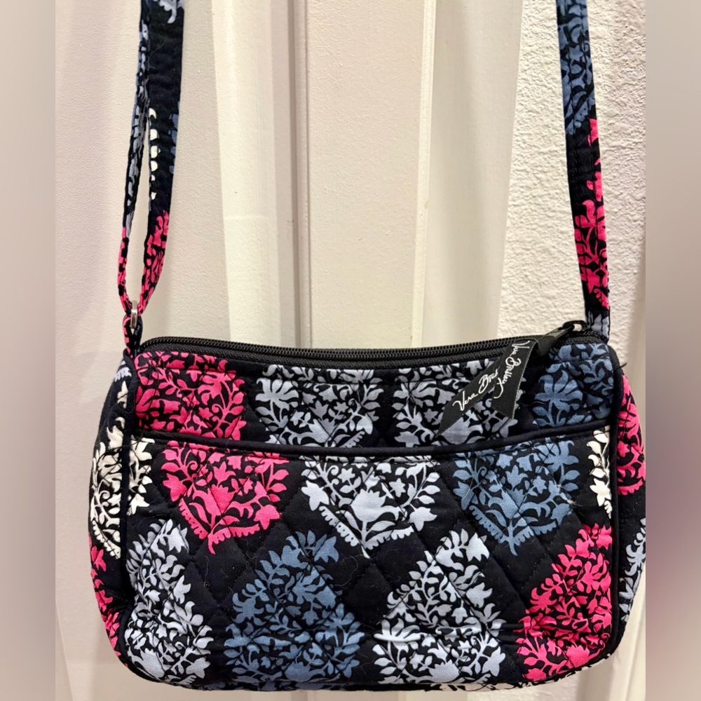 5 VERA BRADLEY Multicolor Floral Quilted Crossbody Bags, vanity and wallet EUC - Picture 9 of 14